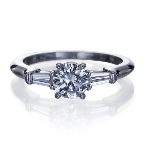 Diamond & Platinum Engagement Ring